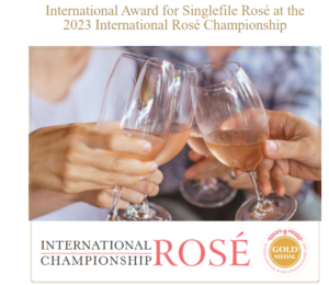 picture of winglefile wines rose winning the international rose championship, gold medal. Singlefile perth stockist 