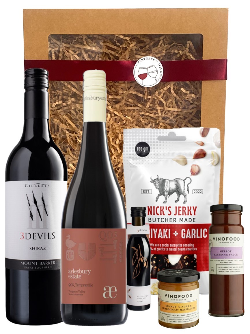 bottle of Red Wine Lovers BBQ Pack