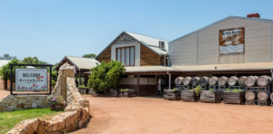 riverbank estate winery, driveway and front of the property.