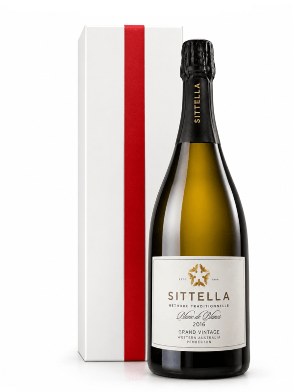 Sittella blanc de blanc grand vintage sparkling wine bottle