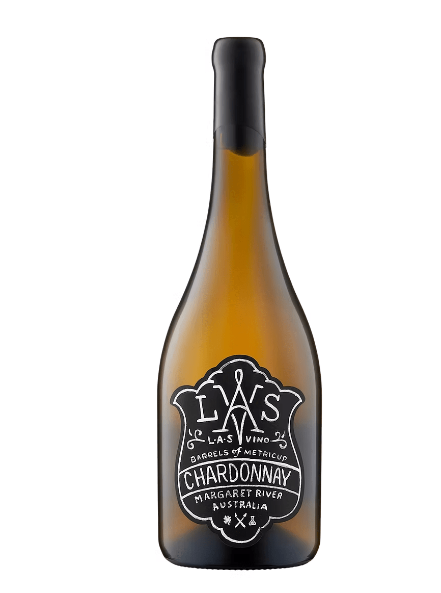 las vino barrels of metricup chardonnay wine bottle